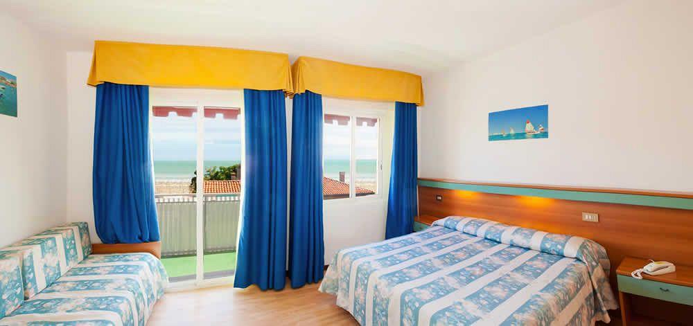 קאורלה Hotel Rex מראה חיצוני תמונה
