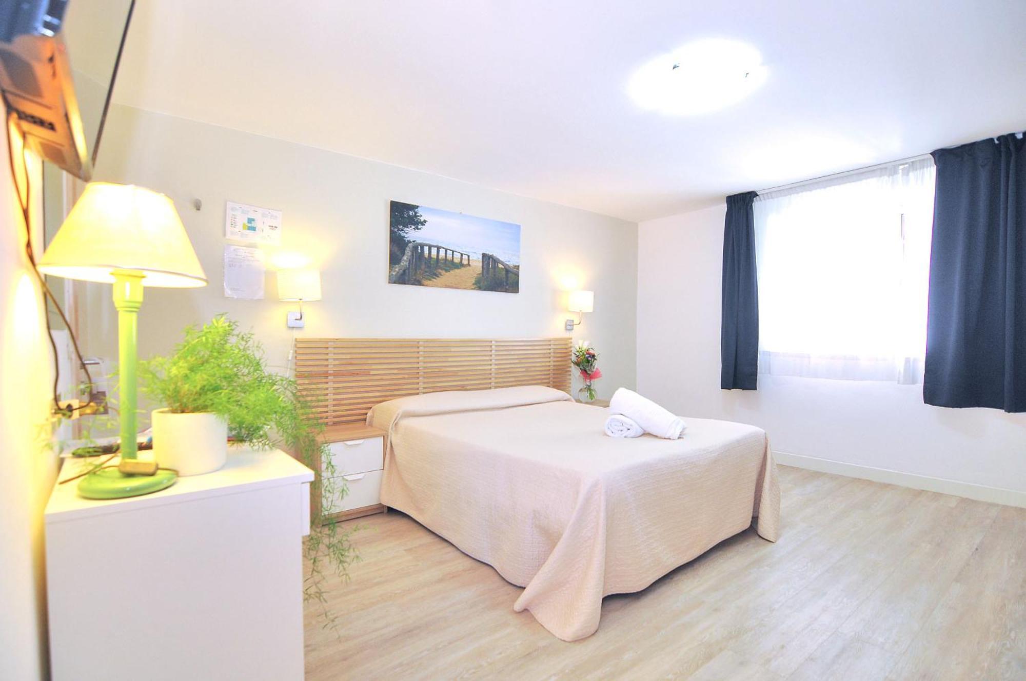 קאורלה Hotel Rex מראה חיצוני תמונה