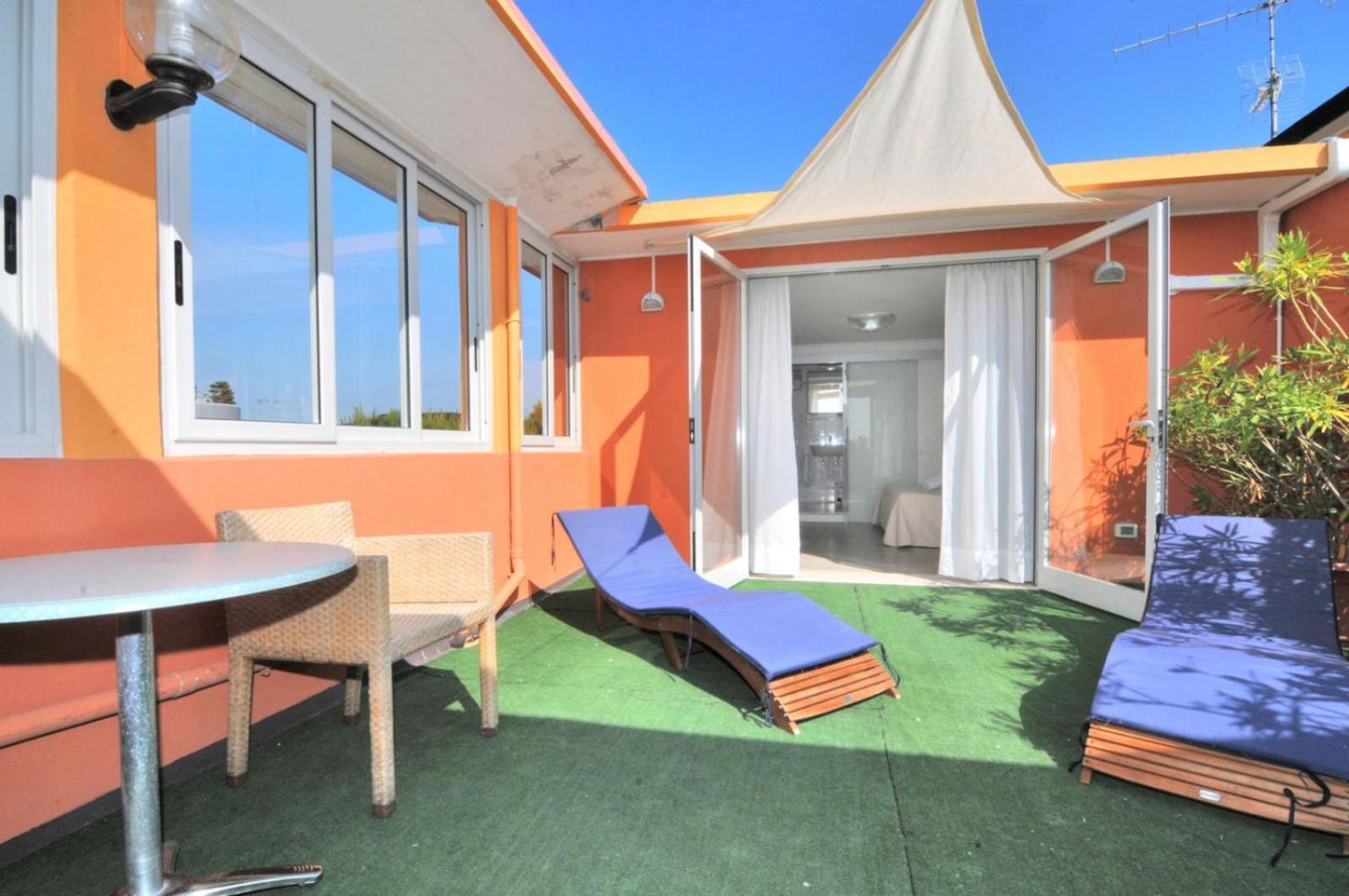 קאורלה Hotel Rex מראה חיצוני תמונה