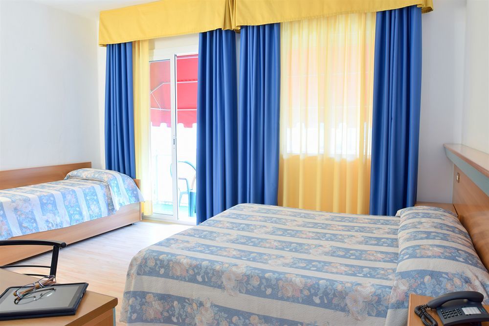 קאורלה Hotel Rex מראה חיצוני תמונה
